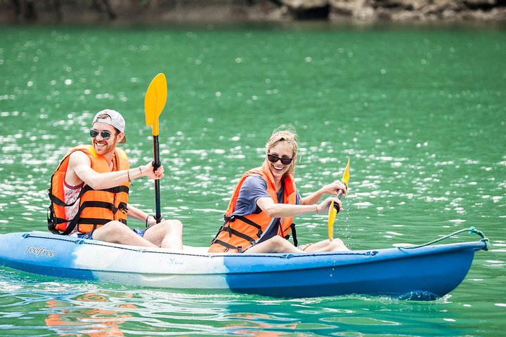 Deluxe Full Day Ha Long bay with kayaking - Image 5