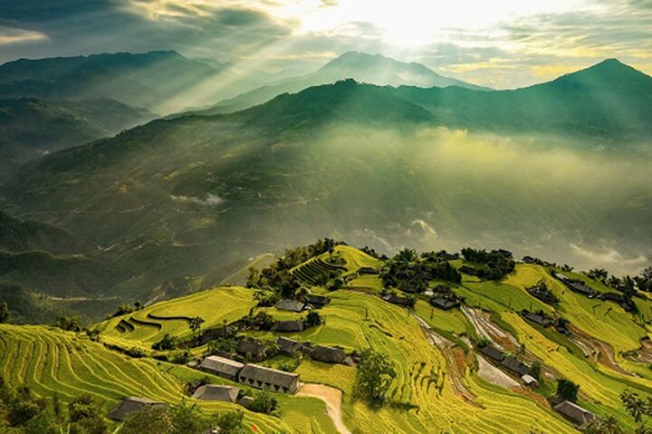 Discover Ha Giang 3D4N Tours by Motorbike -All inclusive - Image 1
