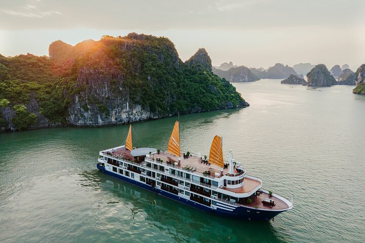 Erina Cruise Lan Ha Bay Halong Bay 2 days 1 night depart from Hanoi Old Quarter - Image 1