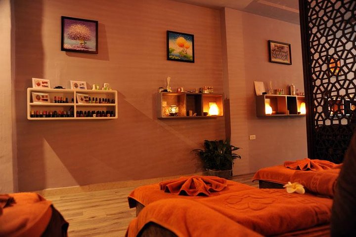 Experience great treatment with a unique space in the heart of the old town - Image 2