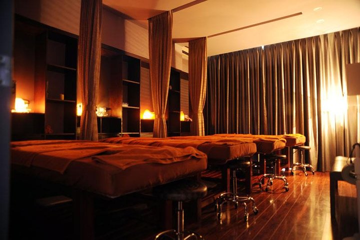 Experience great treatment with a unique space in the heart of the old town - Image 1