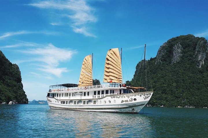 Fantastic 2 Day Halong Bay Tour on 4 Star Boutique Cruise - Image 2
