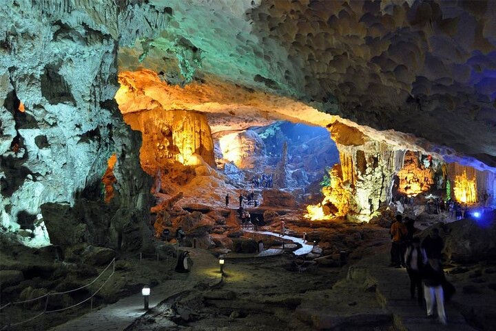 Full Day Guided Tour in Ha long Bay  - Image 4