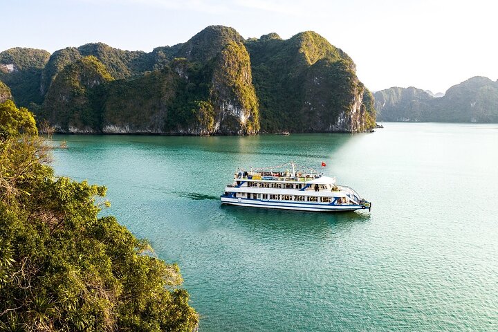 Full Day Ha Long Bay Cruise, Cave, Kayaking, Swimming, Lunch, Bus - Image 4
