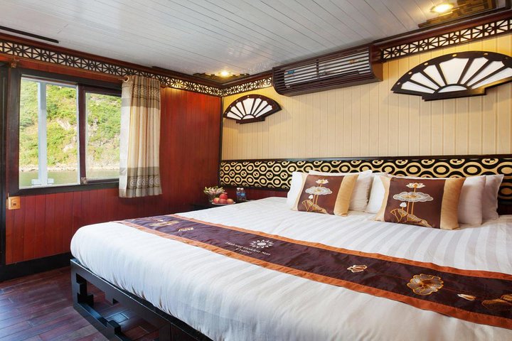 Ha Long Bay 2D1N on a 3-Star Cruise - Image 3