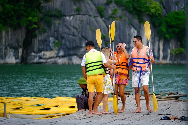  Ha Long Bay Cruise Day Tour-Cave, Kayaking,Ti top island & Lunch - Image 3