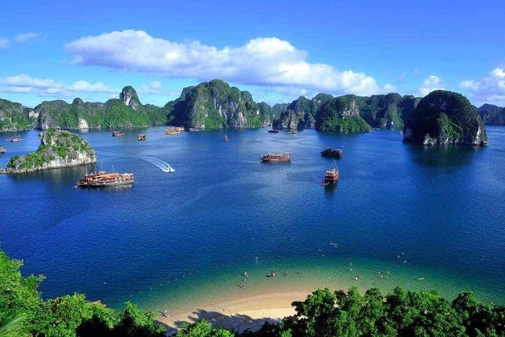 Ha Long Bay Daily Trip  - Image 1