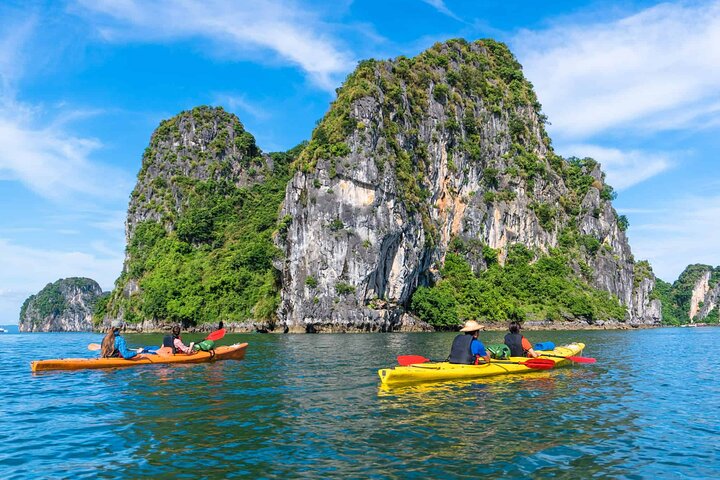HALONG BAY 1 DAY- Deluxe 6 hours cruise. All inclusive from Hanoi - Image 3