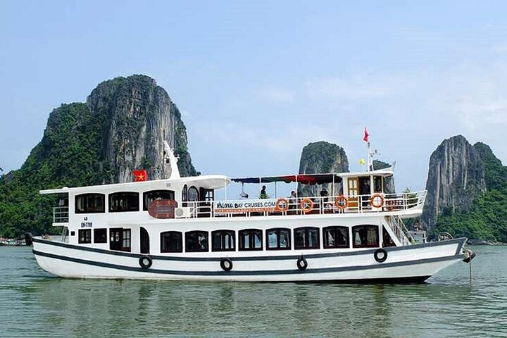 HALONG BAY 1 DAY- Deluxe 6 hours cruise. All inclusive from Hanoi - Image 2