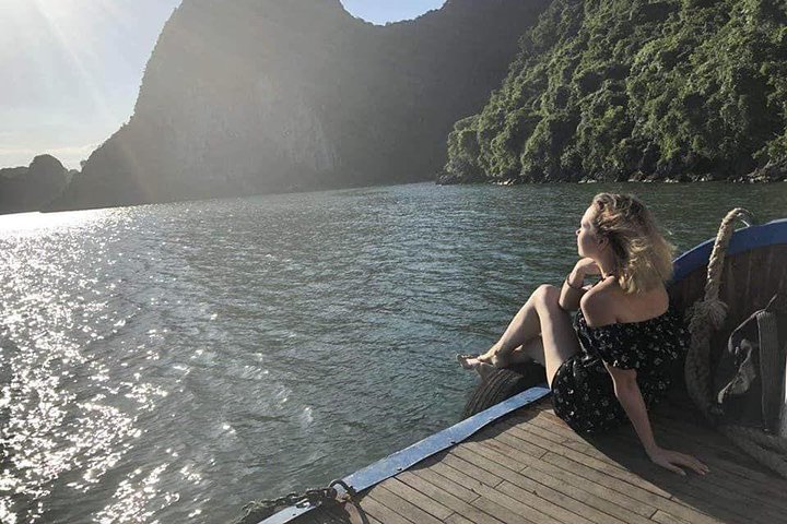 Halong Bay 1 Day Tour with All-Inclusive: Boat, Kayak, Island, Cave and Lunch - Image 1