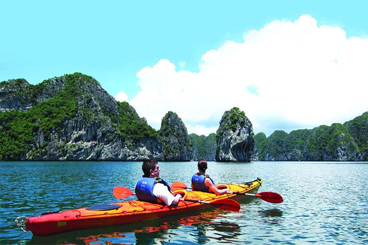 Halong Bay 2 Days 1 Night - Fantasea Cruise 3 Star - Image 4