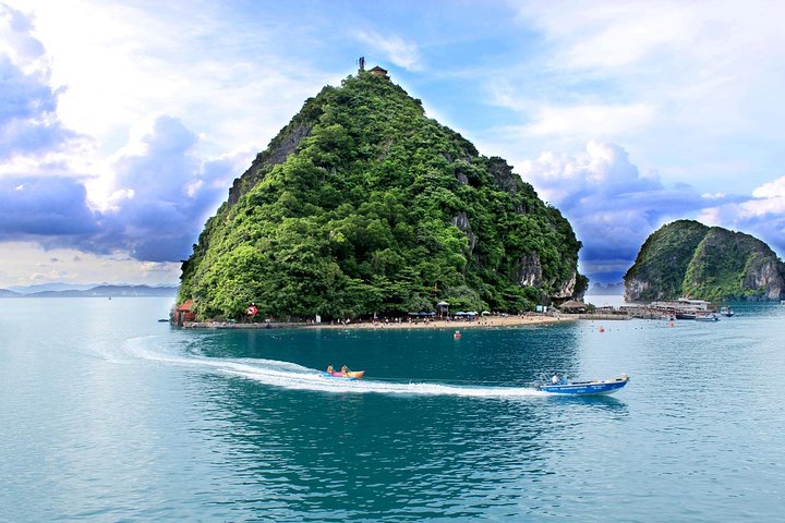Halong Bay 2 Days 1 Night - Fantasea Cruise 3 Star - Image 5