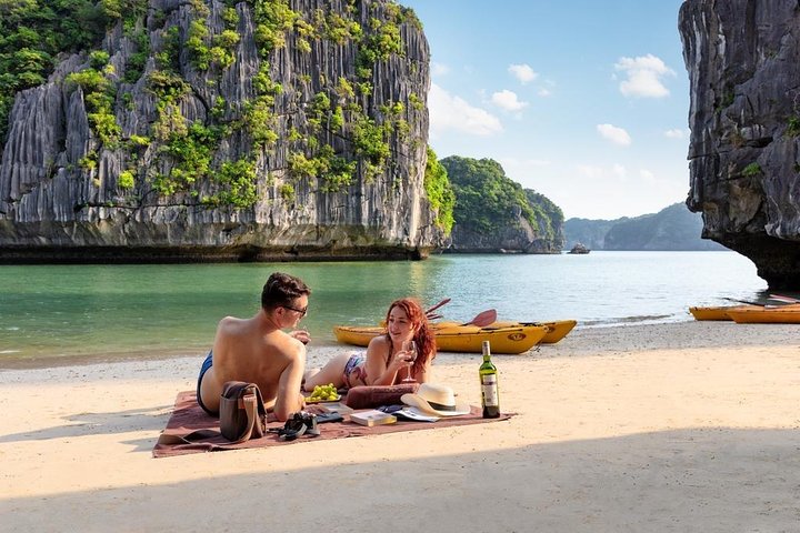 Halong Bay 3 Days Tour - Cheapest prices - High quality - 4 Star Cruise LUXURY - Image 2