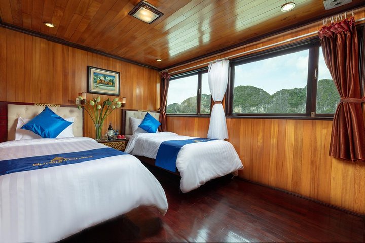 Halong bay boutique cruise 2 days trip: Kayaking, swimming & caving tours - Image 3