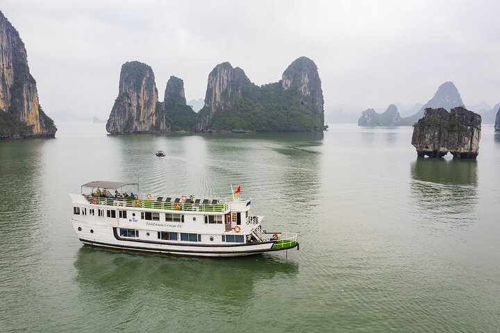 Halong Bay Cruise 2 Days 1 Night with the Fantasea Cruise - Image 1