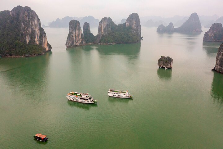 Halong Bay Cruise 2 Days 1 Night with the Fantasea Cruise - Image 3