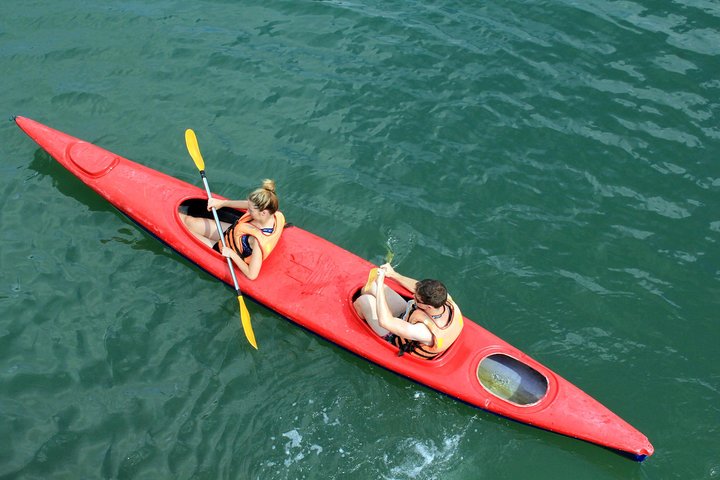 Halong Bay Day Tour: 4 hour cruising, caving, kayaking & lunch - Image 5