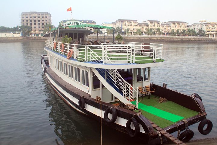 Halong bay Full Day Cruise trip: kayaking, surprise cave, titop island, lunch - Image 3