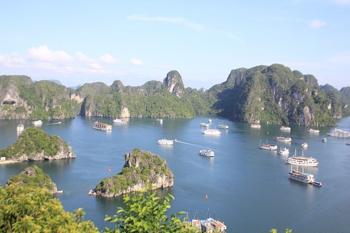 Halong bay Full Day Cruise trip: kayaking, surprise cave, titop island, lunch - Image 1