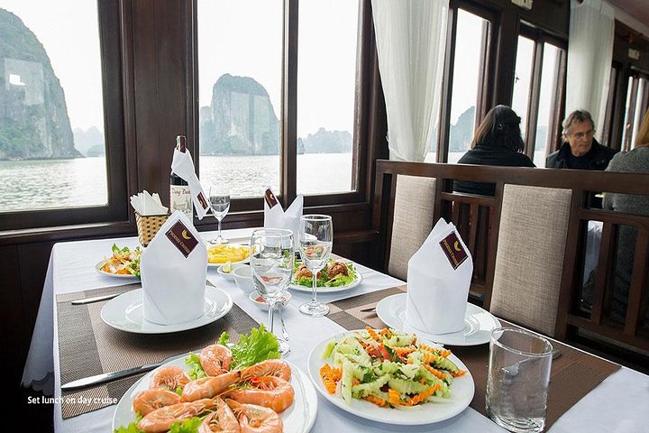 Halong Bay Full-Day Cruise with Kayaking from Hanoi - Image 5