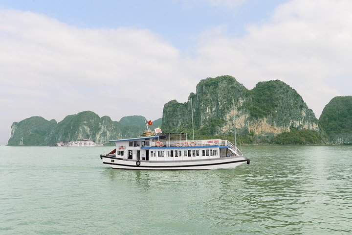Halong Bay Full Day Tour with Kayaking and Seafood Lunch from Hanoi - Image 3