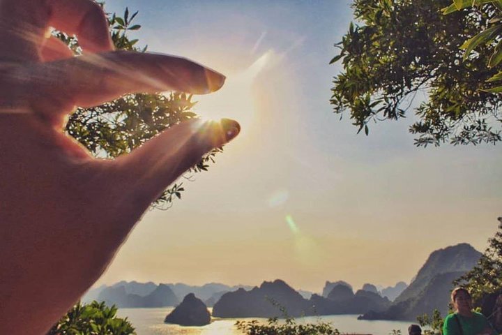 Halong Bay Full Day with Kayaking, Hiking viewpoint, Cave - Deluxe To Luxury - Image 3