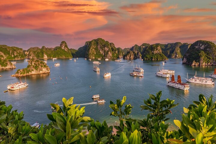 Halong Bay Luxury Cruise Included Limousine Bus - Image 5