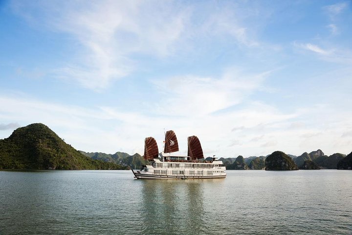 Halong Glory Legend 2 Days 1 Night visit Sung Sot cave depart from Hanoi - Image 1