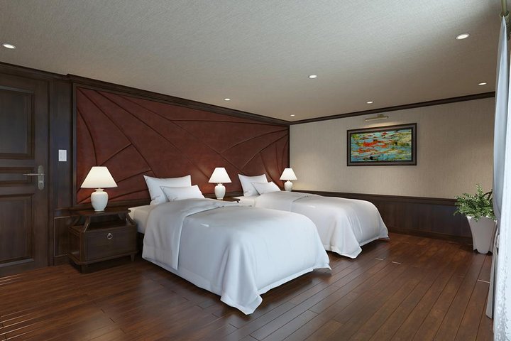 Halong Luxury Cruise 2D/1N: Kayaking, swimming, Titop island, Surprise cave - Image 2