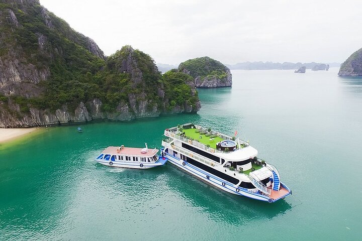 Halong Luxury Cruise Full Day Tour from Hanoi: All inclusive - Image 1