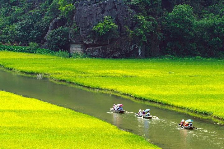 Hanoi - Bai Dinh Pagoda and Natural Trang An excursion sightseeing full day - Image 4