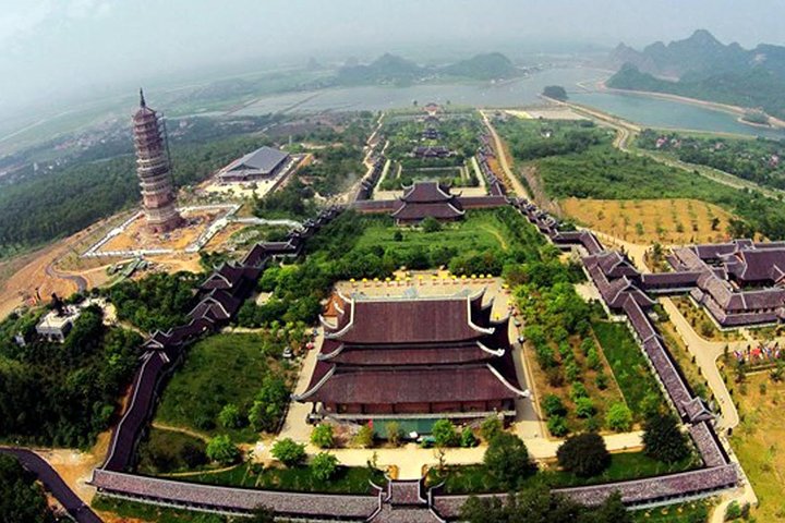 Hanoi - Bai Dinh Pagoda and Natural Trang An excursion sightseeing full day - Image 3