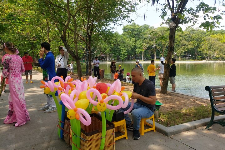 Hanoi City Private Half day tour Sightseeing Train street n food - Image 5