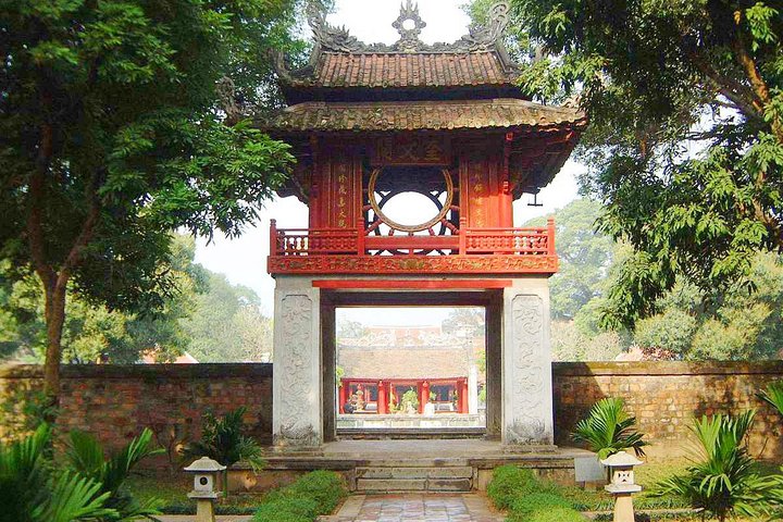 Hanoi in a day from Halong city - Image 1