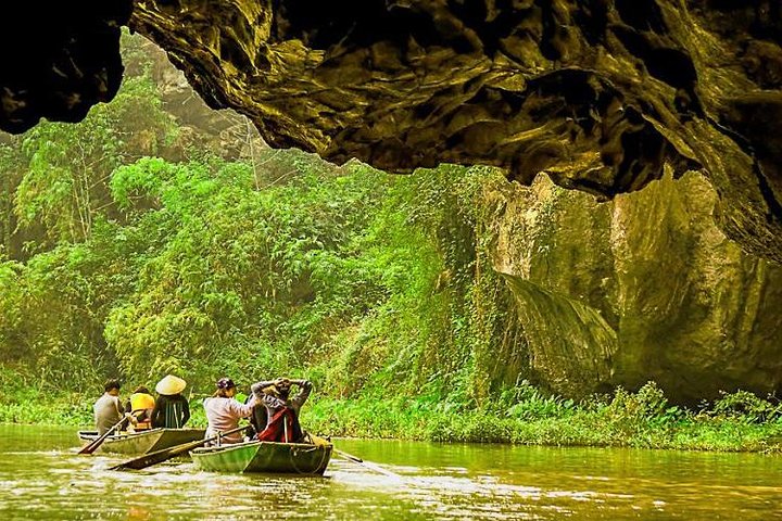 Hanoi - Ninh Binh - Ha Long Bay Tour 5 Days - Image 1