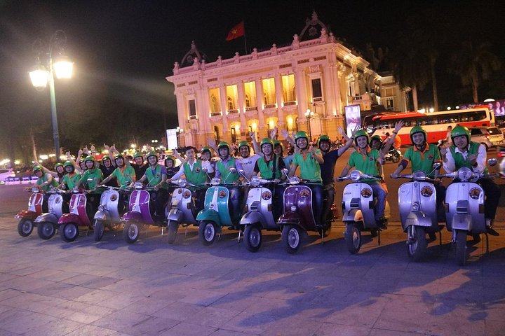 Hanoi Vespa Night Street Food Tour+ Train Street+ Live Music - Image 3