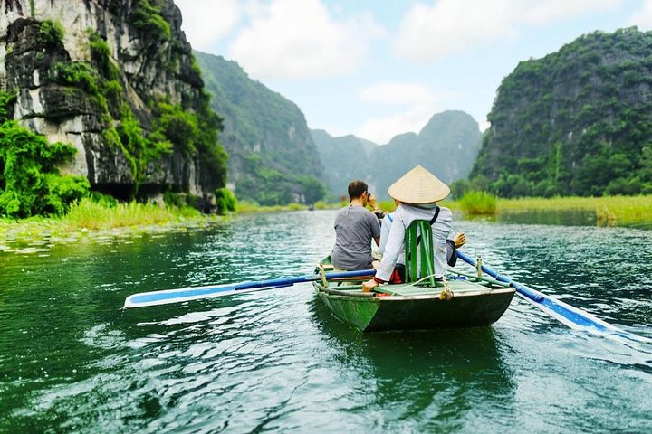 Hoa Lu Tam Coc Full Day Tour: Small Group Tour & Buffet Lunch - Image 1
