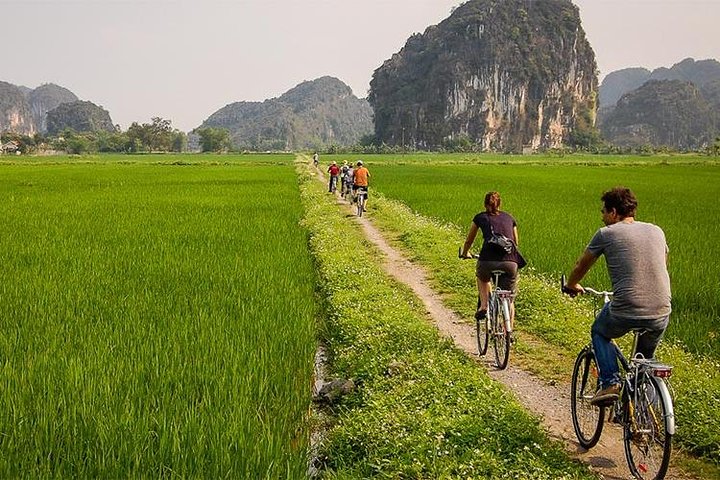 Hoa Lu Tam Coc Full Day Tour: Small Group Tour & Buffet Lunch - Image 3
