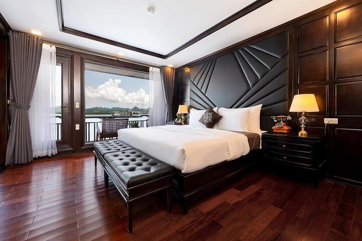 LA REGINA LEGEND Cruise 5* Luxury 3D2N With 2 Ways Transfer  - Image 3
