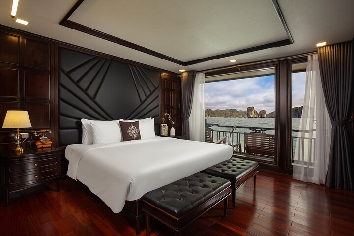 LA REGINA LEGEND Cruise 5* Luxury 3D2N With 2 Ways Transfer  - Image 4