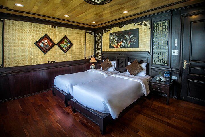 Lan Ha bay Boutique cruise 3D/2N trip: kayaking, swimming, biking, & meals - Image 5