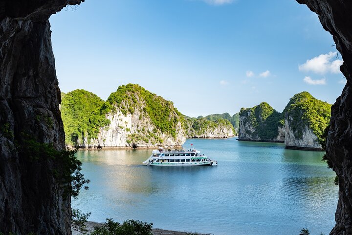Lan Ha Bay Full-Day Tour from Hanoi, Hai Phong - Serenity Cruises - Image 4