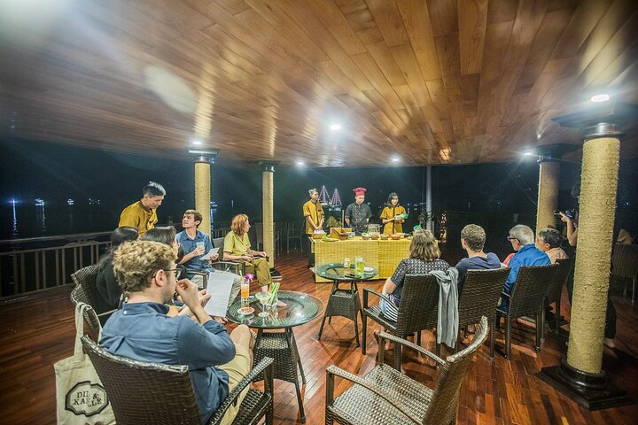Lan Ha boutique & budget cruise 2D/1N: kayaking, swimming at pristine bay & meal - Image 5