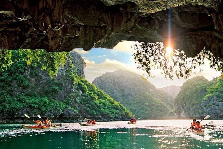 Luxury day trip to Halong bay with Sung Sot cave, Titop Island and kayaking. - Image 1