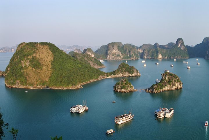 Luxury day trip to Halong bay with Sung Sot cave, Titop Island and kayaking. - Image 3