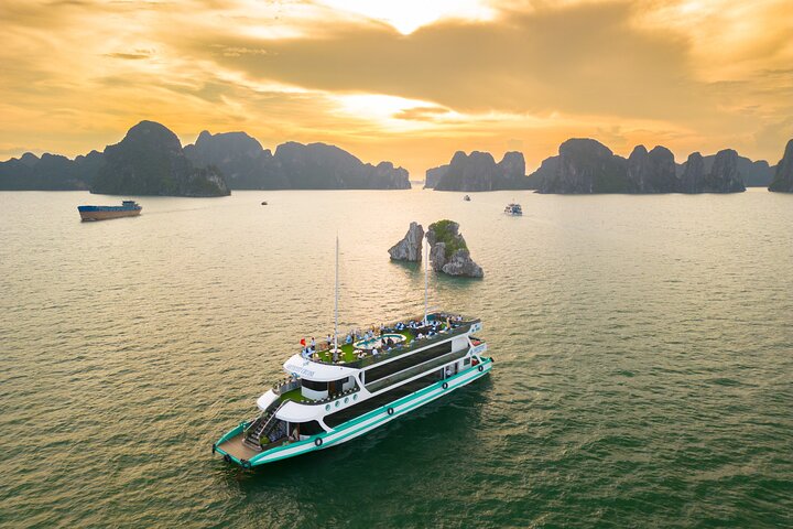 Luxury Halong Bay Day Cruise - Amethyst Luxury from Halong - Image 3