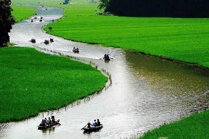 Luxury Hoa Lu - Tam Coc 1 Day Tour From Hanoi - By Limousine & Small Group - Image 4