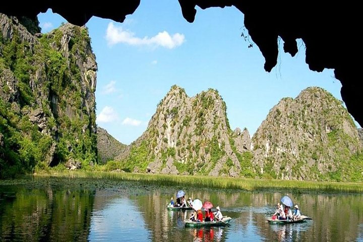 Luxury Hoa Lu - Trang An - Mua Cave 1 Day Tour - By Limousine & Small Group - Image 3