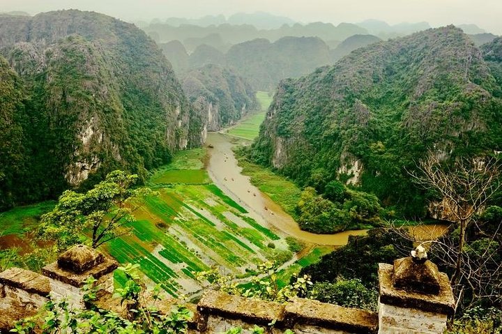 Luxury Hoa Lu - Trang An - Mua Cave 1 Day Tour - By Limousine & Small Group - Image 1