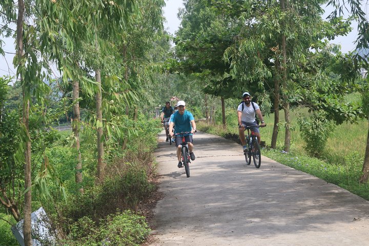 Ninh Binh Bicycle Start from Hanoi -Cycling rural villages + Boat - Image 2
